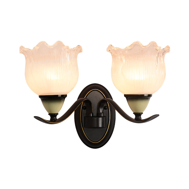 Skørter | Clear Ribbed Glass Flower Wall Lamp Country House 1/2 Lights Living Room Wall Mounted Lighting in Black