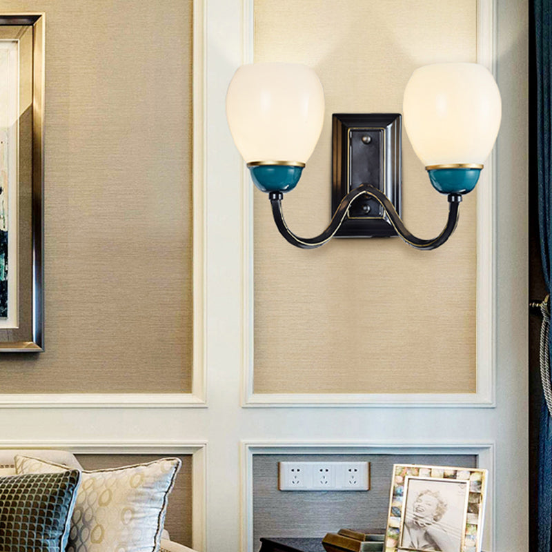 Skørter | 1/2-Head Globe Wall Lamp Fixture Country Black and Blue Opal Glass Wall Light Sconces with Curved Arm