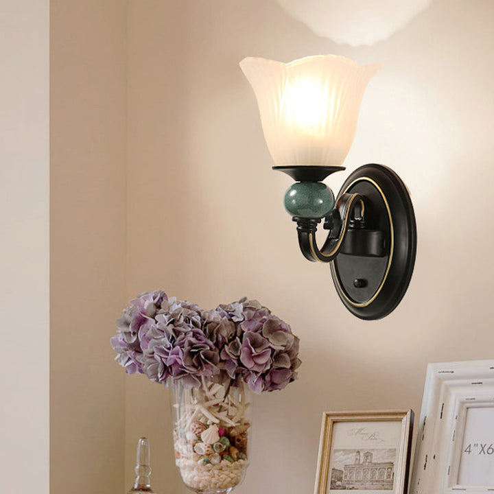 Skørter | Black Flowing Wall Lamp Traditional Opal Ribbed Glass 1/2 Bulbs Bedroom Wall Light with Swivel Arm