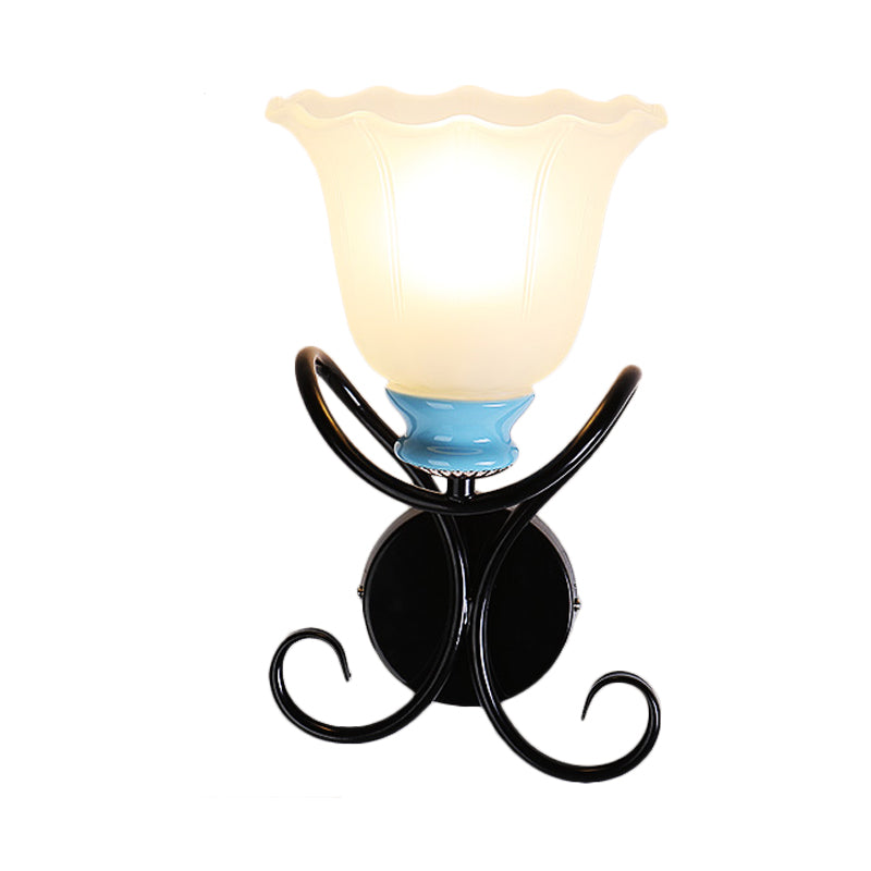 Skørter | 1 Light Frosted Glass Wall Lighting Rustic Black/Gold Expanding Hall Lamp with Twisted Arm