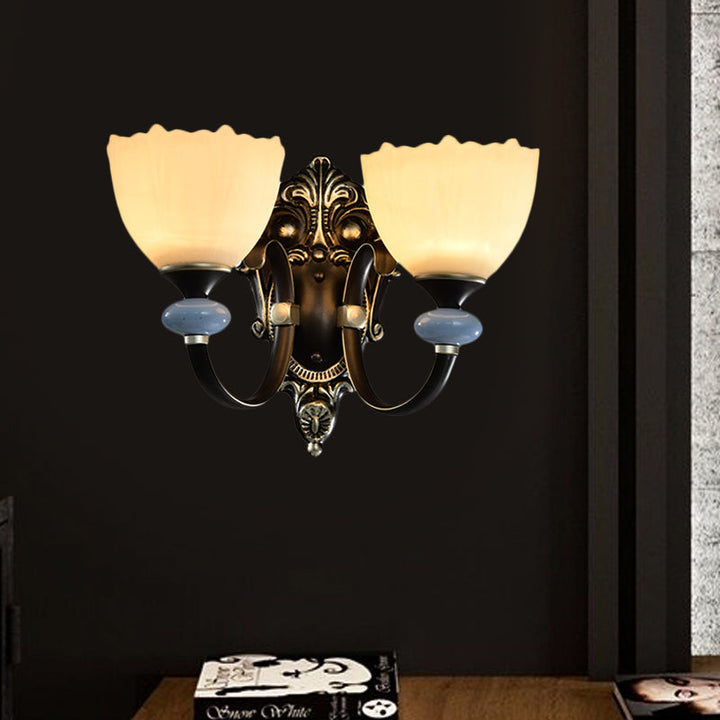 Skørter | 1/2-Head Wall Light Country House Hall Wall Lighting with Bowls made of Frosted Glass in Black