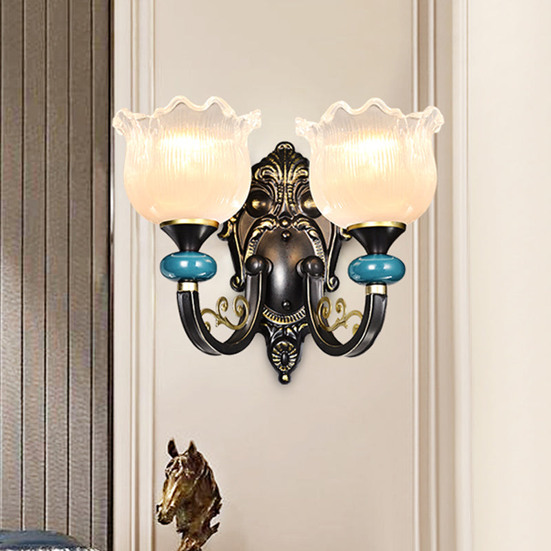 Skørter | Clear ribbed glass black wall light flower 1/2 bulbs country house wall-mounted lamp with curved arm