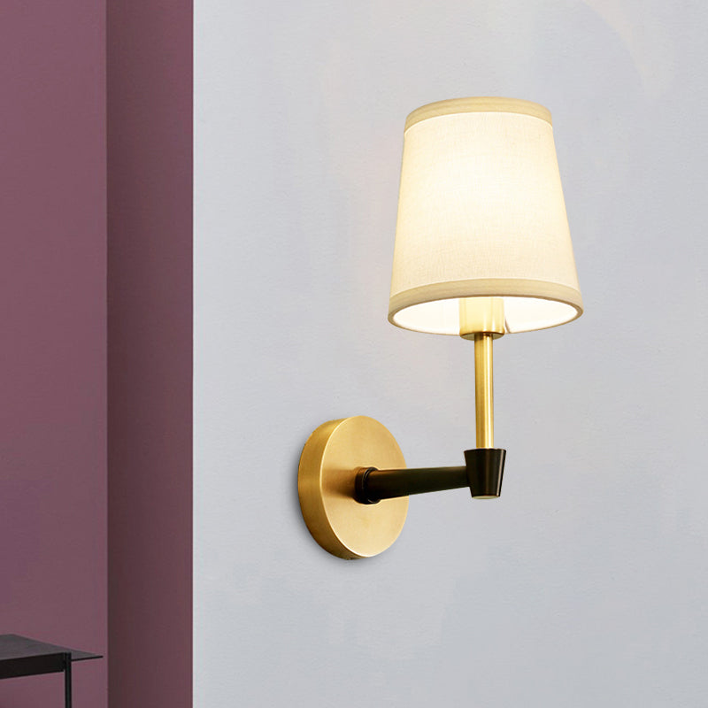 Skørter | Traditional narrow tapering wall-mounted lamp 1/2-bulb fabric wall lighting in black