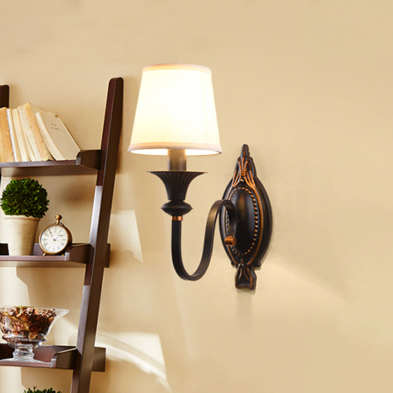 Skørter | 1 Spotlight Shade Wall Lighting Fixture Country House Black Fabric Wall Lamp with Curved Arm