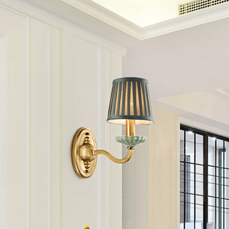 Skørter | Fabric Brass Wall Lamp Fixture Folded Lampshade 1/2-Light Rustic Wall Lantern for Dining Room