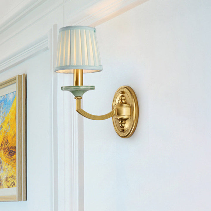 Skørter | Rustic Pleated Drum Wall Mount Light Country 1/2-Cap Living Room Wall Lamp in Brass