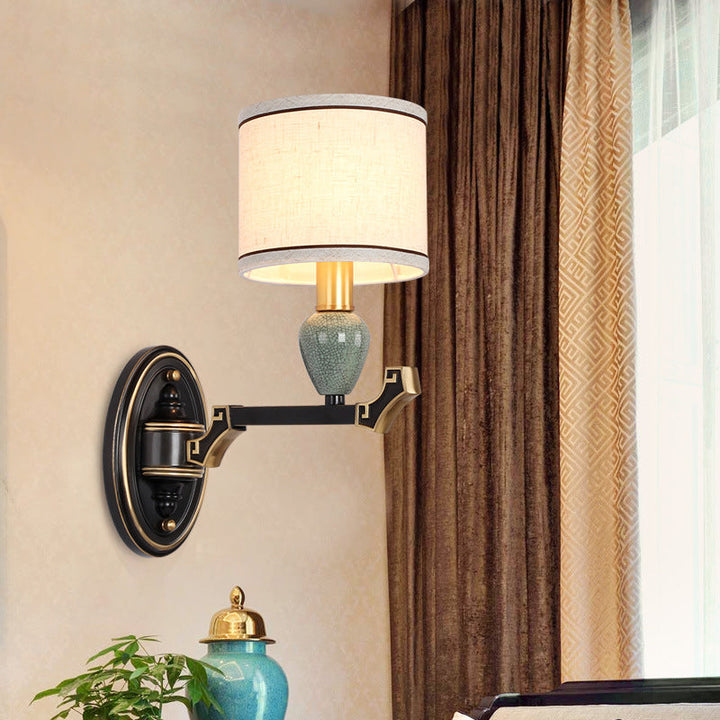 Skørter | 1/2-Pear Wall Mounted Lamp Traditional Drum Fabric Wall Sconces Lighting in Black for Bedroom