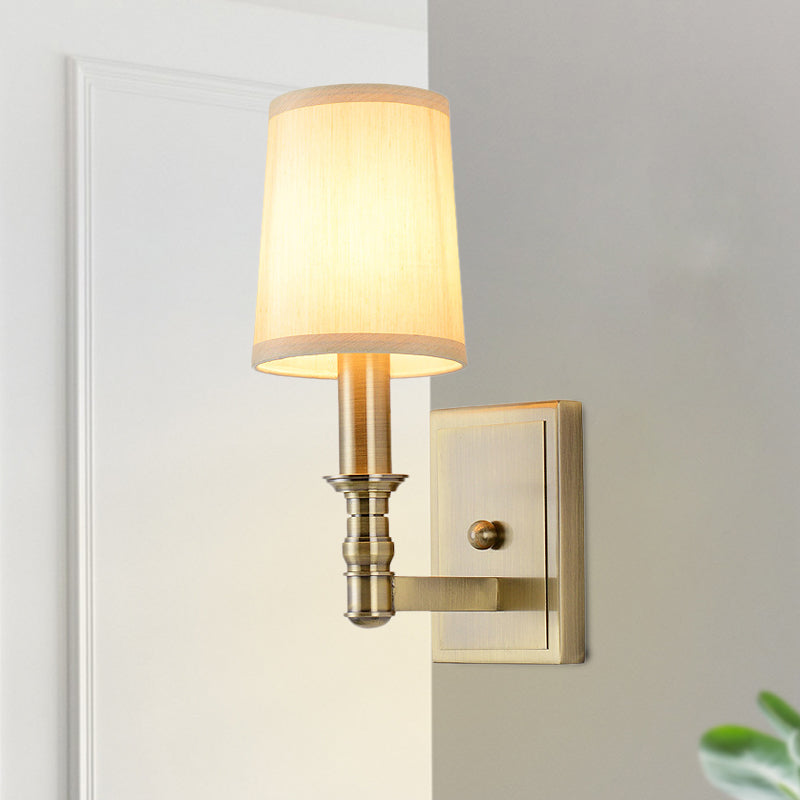 Skørter | 1/2-Light Wall Lamp Country Hall Wall Mounted Lamp with Cylinder Fabric Shade in Brass