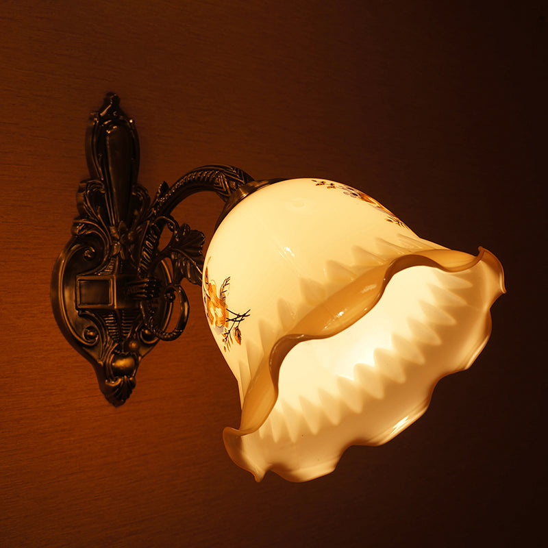 Skørter | Handblown Opal glass clock sconce Korean flower 1 head bedside wall lamp with rippled edge in bronze