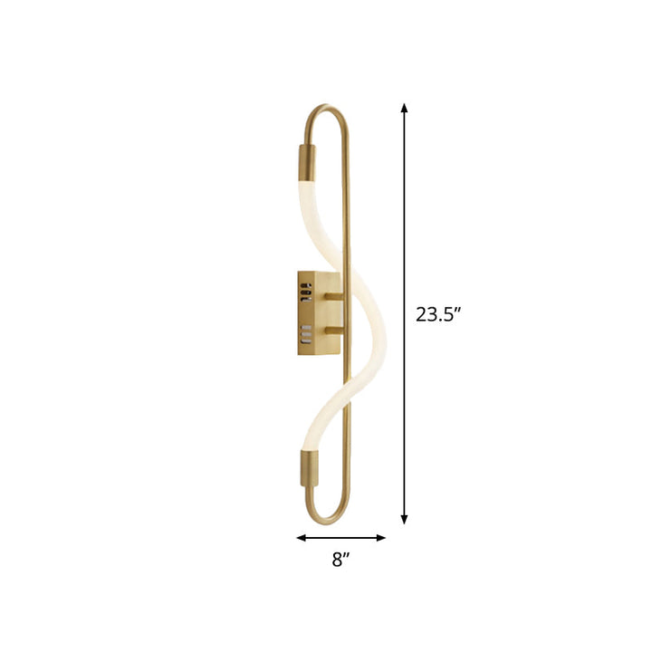 Lisslune | Simple LED wall lighting ideas Gold finish rectangular wall light with tube acrylic diffuser