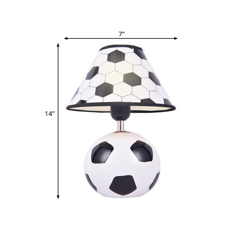 Lisslune | StrikerShade – Football ceramic desk lamp