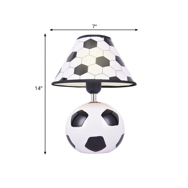 Lisslune | StrikerShade – Football ceramic desk lamp