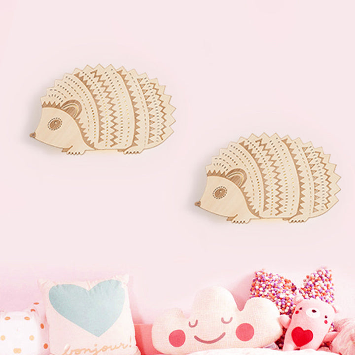 Skørter | Wooden Hedgehog Flush Mount Wall Lamp Children Beige LED Wall Lighting Fixture for Bed, Left/Right