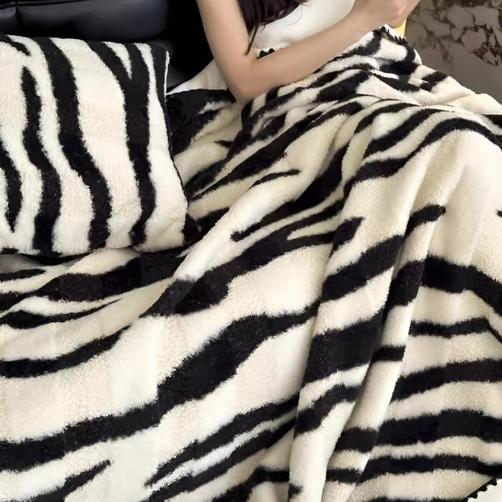 Lisslune | Zebra Print Luxe Synthetic Fur Blanket