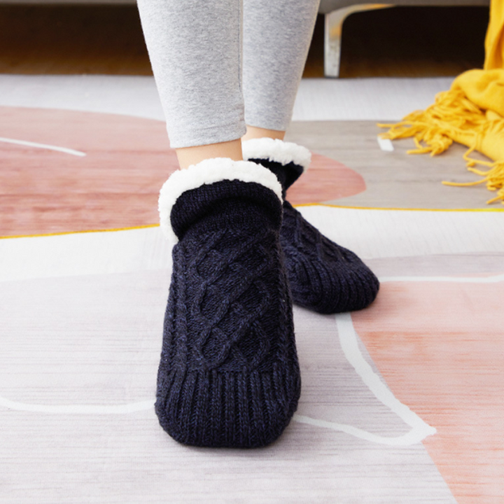 Lisslune | V neck Cozy Socks Slippers