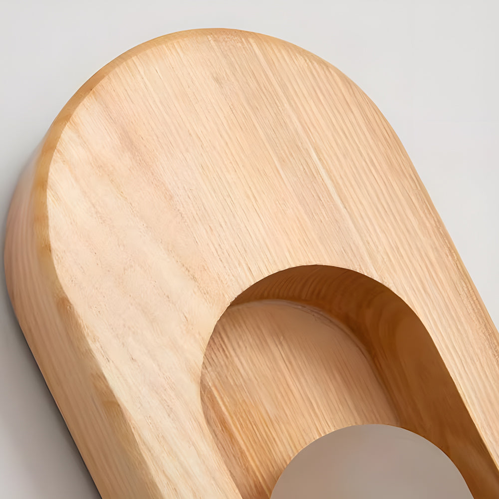 Lisslune | Glow - Modern, curved wall light with gentle LED light