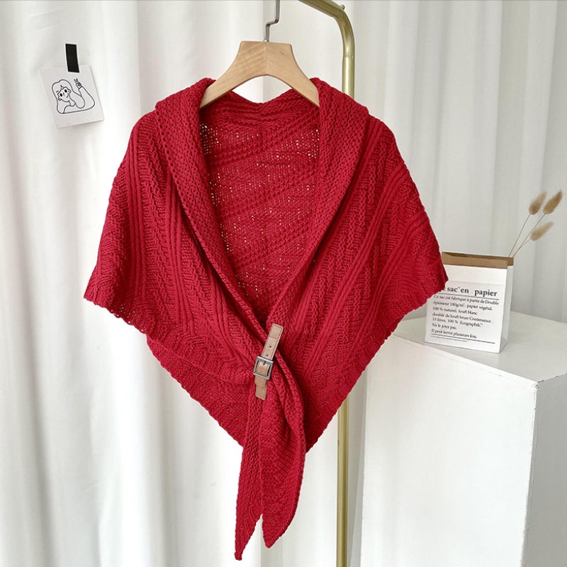 Lisslune | Triangular Knit Scarf with Leather Loop