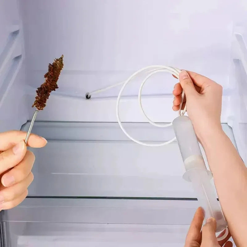 Lisslune | Cleaning the drain hole in the refrigerator