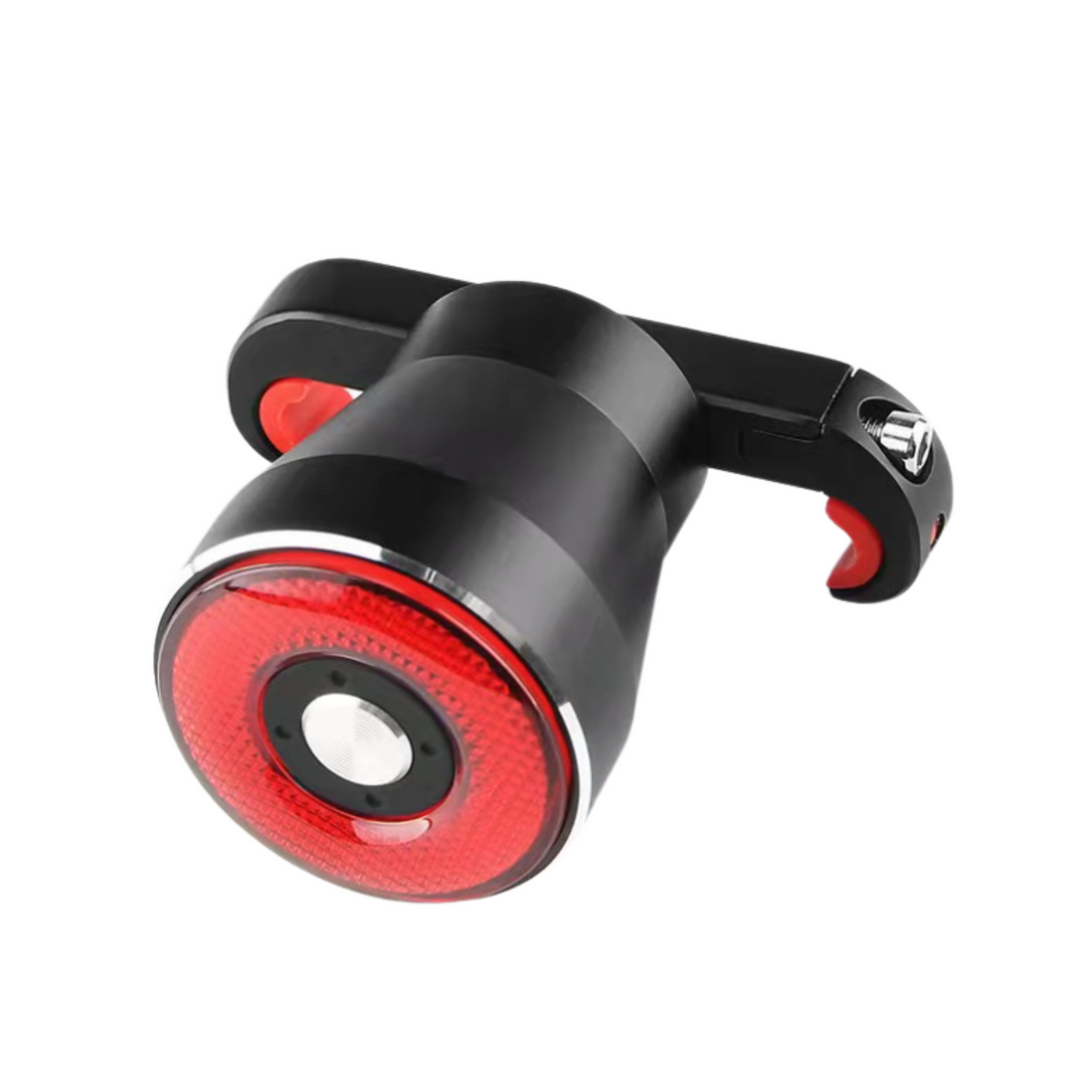 Lisslune | Slim bike taillight with automatic brake sensor and light detection