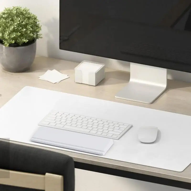 Lisslune | Keyboard wrist rest with desk divider box