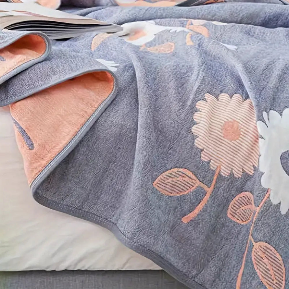 Lisslune | Zyphara Reversible Cotton Floral Blanket