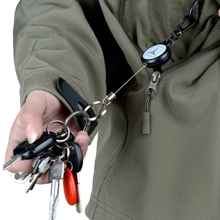Lisslune | Keychain with retractable wire cable