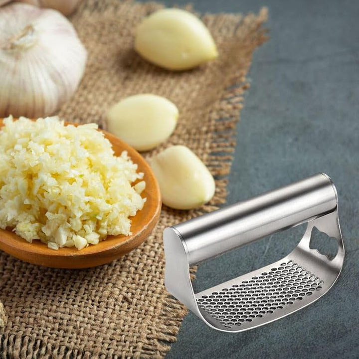 Lisslune | New garlic press made of stainless steel