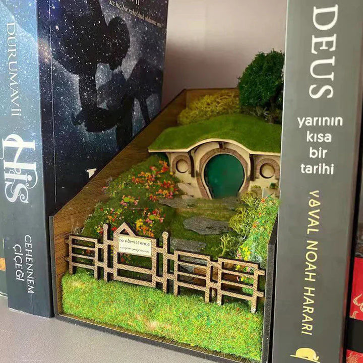 Lisslune | MiniScape Bookends – Handmade decorative book holders with micro-landscape design