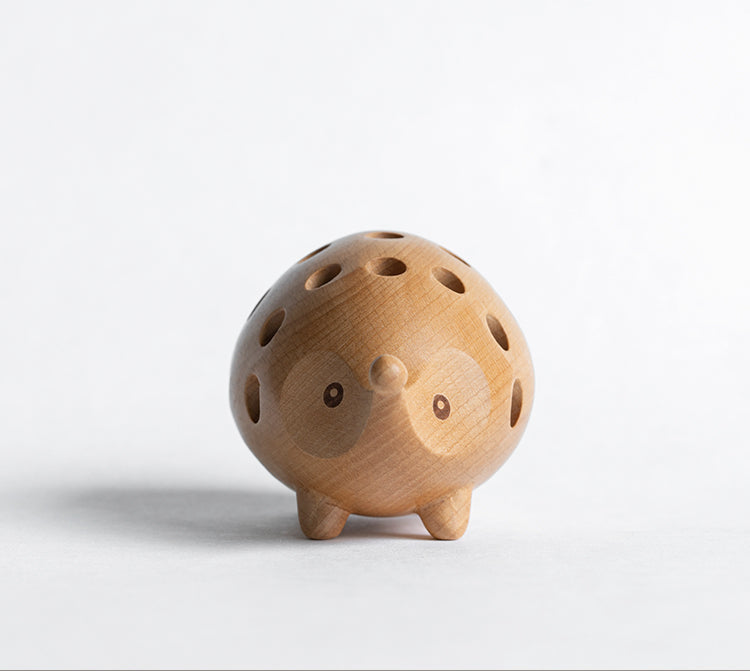 Lisslune | Wood Creative Small Hedgehog Pencil Holder, Good Gift for Your Family or friends