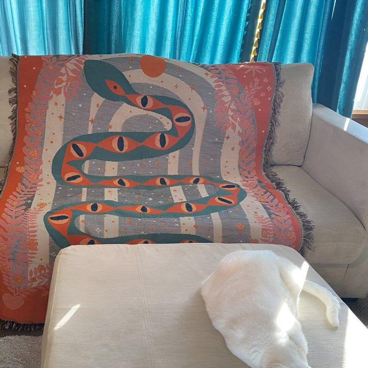 Lisslune | Serpent's Path Blanket