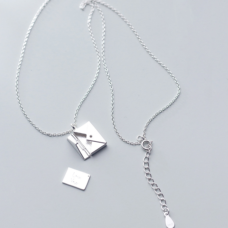 Lisslune | Metal wrap neck chain