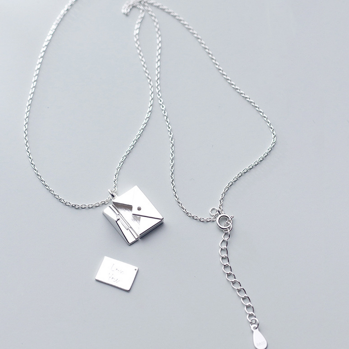 Lisslune | Metal wrap neck chain
