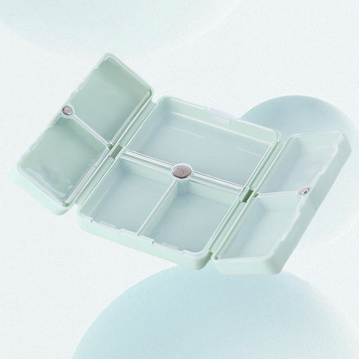 Lisslune | 7 Compartments Portable Pill Case