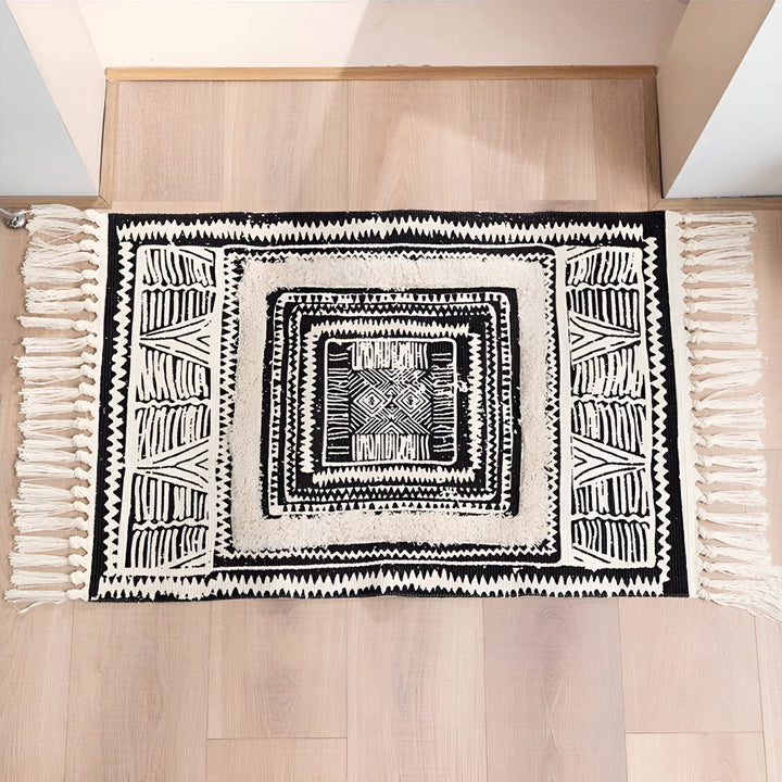 Lisslune | Black and White Geometric Tassel Floor Mat