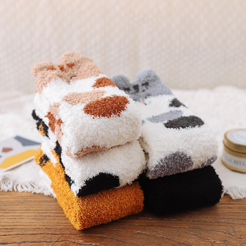 Lisslune | Fuzzy Socks with Cat Paws