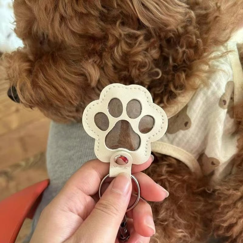 Lisslune | PawMemorie Keychain – Memorial Pendant with Paw Print and Inner Compartment