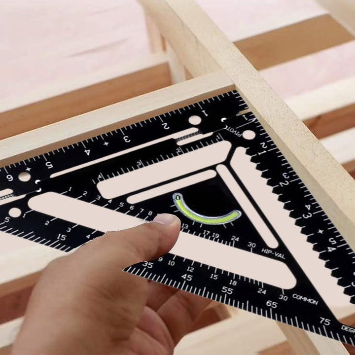 Lisslune | Innovative Sparren Square Tool