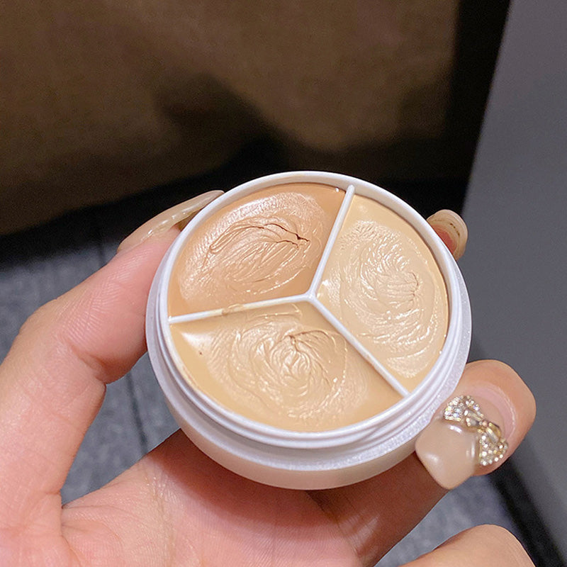 Lisslune | Tri-Color Multi-Purpose Concealer
