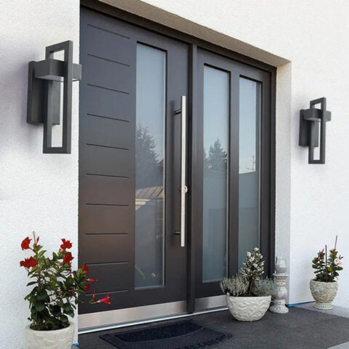 Lisslune | SunGlow modern solar garden lamp