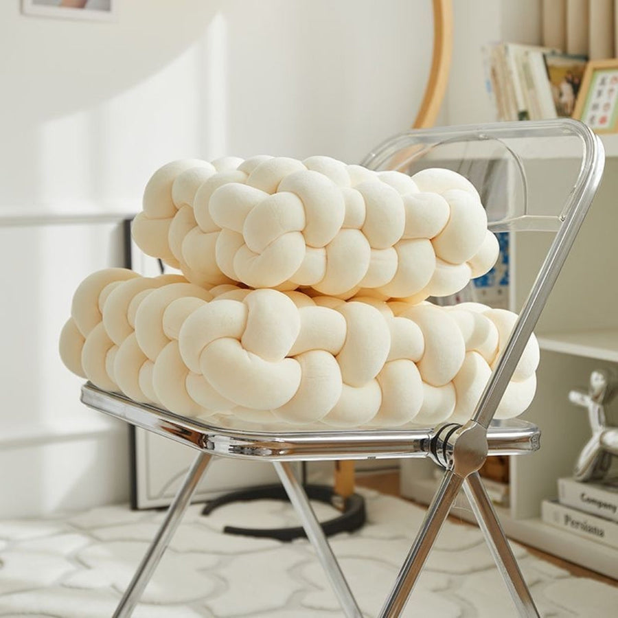 Lisslune | SnugSpiral - Elegant braided plush pillow