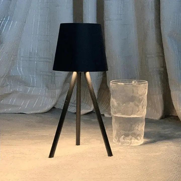 Lisslune | LumaStand - Sleek Tripod Table Light