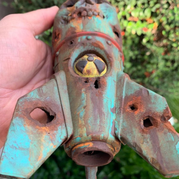 Lisslune | The Skull Bomb - Small Nuclear Warhead Decor