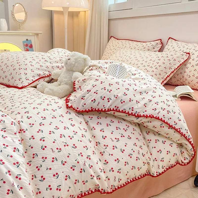 Lisslune | Blossom & Berry Dream Bedding Set 4pcs Floral Duvet Cover