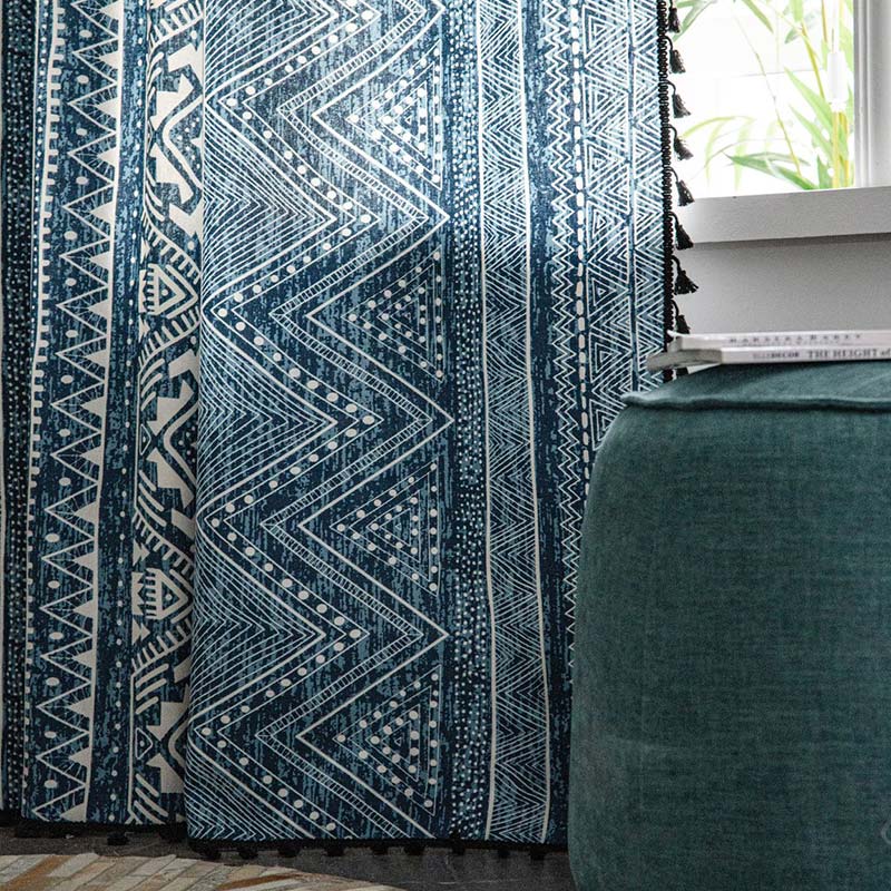 Lisslune | Blue geometric pattern light-filtering curtain