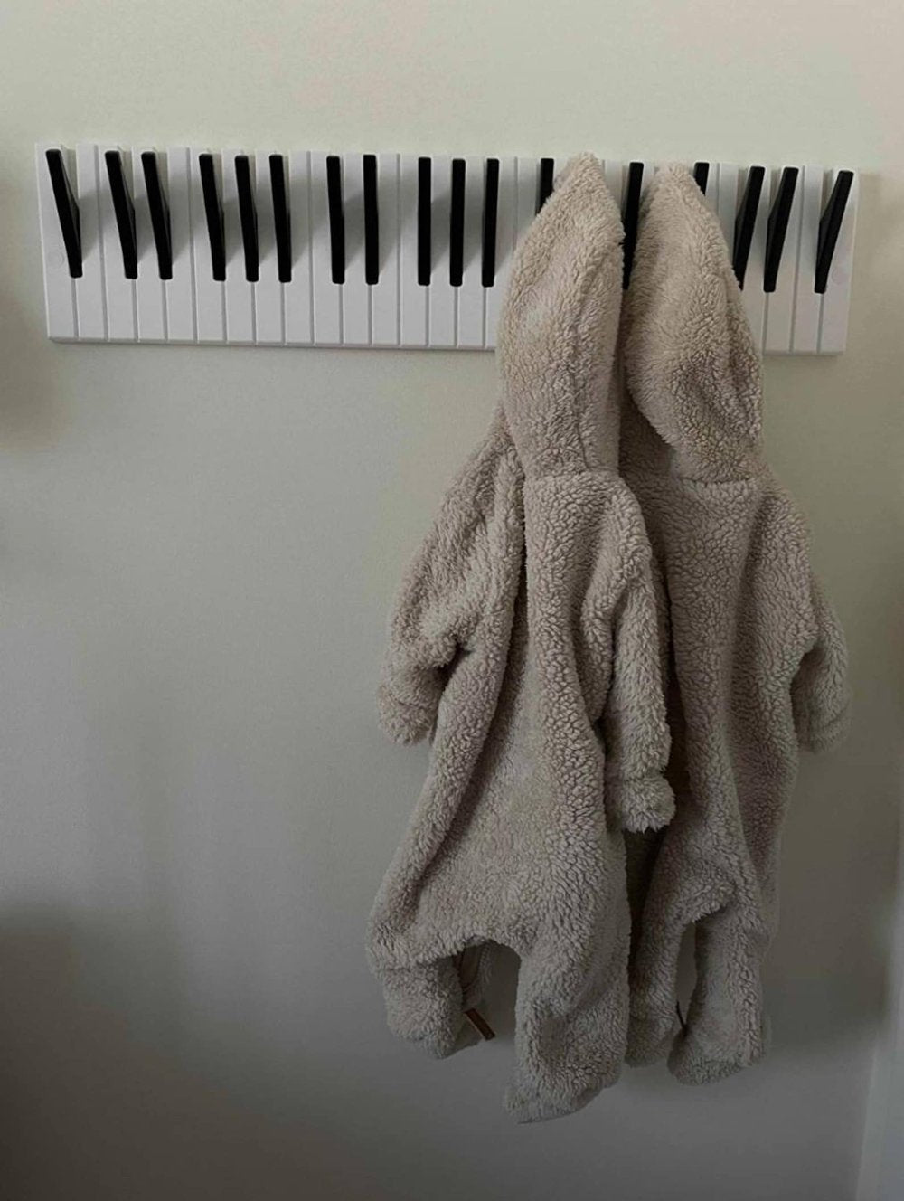 Lisslune | Wall coat rack – Creative piano design for music lovers & children's room