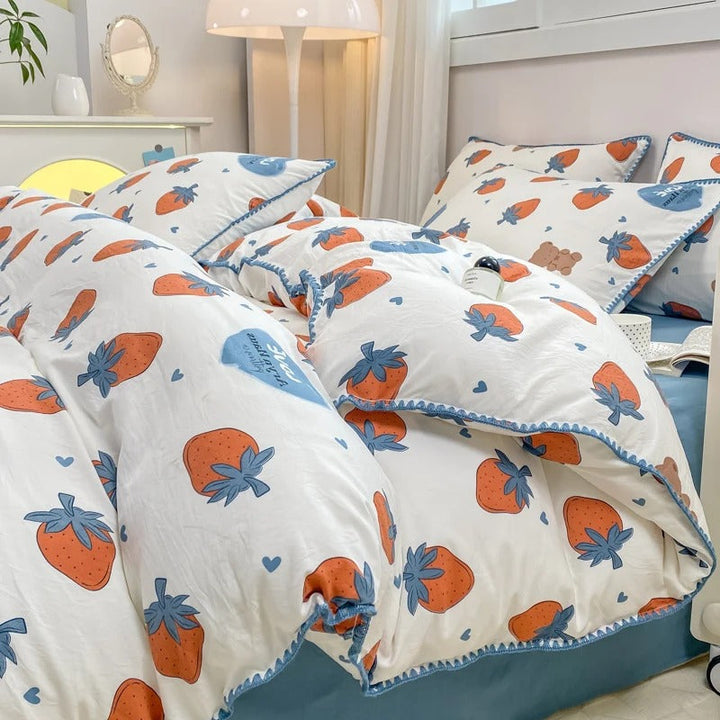 Lisslune | Blossom & Berry Dream Bedding Set 4pcs Floral Duvet Cover