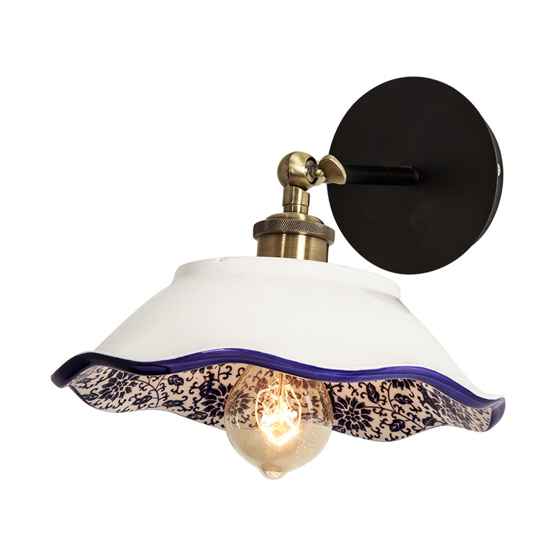Skørter | 1 Light Wall Mount Lighting Vintage Restaurant Wall Lamp Fixture with Wave/Scalloped Bowl/Ceramic Shade in White