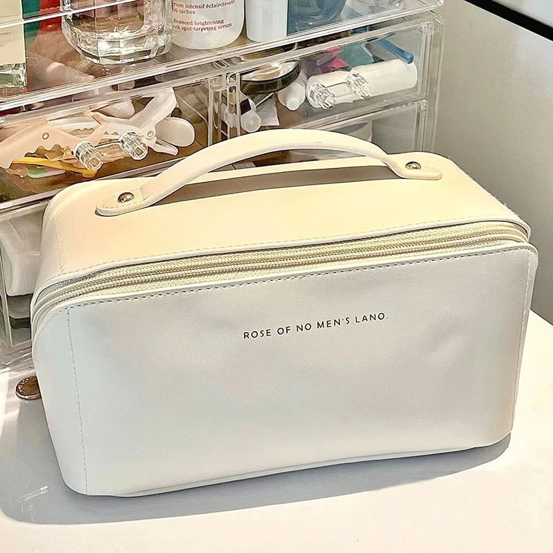Lisslune | Luxeglam | Storage box for makeup