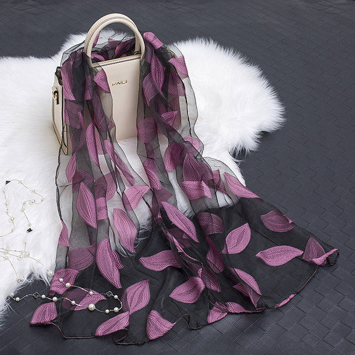 Lisslune | Silk scarf with cut flowers hollow motif