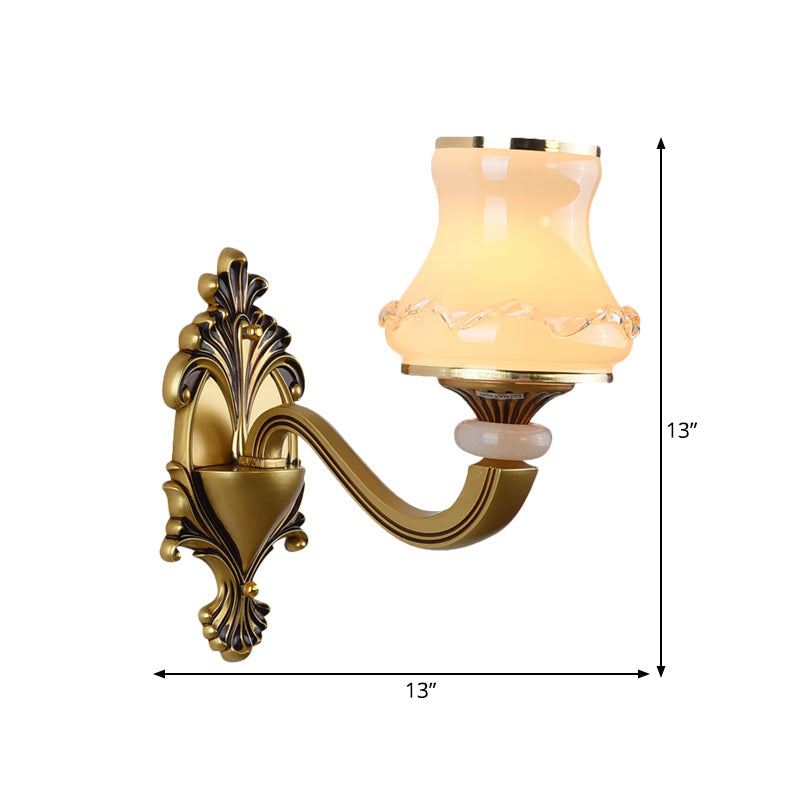 Skørter | Frosted Glass Urn-Shaped Wall Lamp Vintage Style 1/2-Bulb Living Room Wall Mounted Lighting in Brass